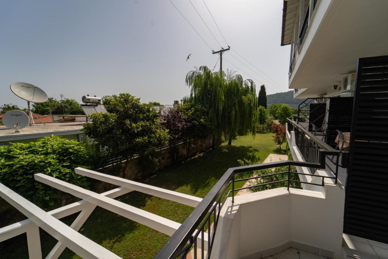 Milies Apartments Ставрос Екстериор снимка