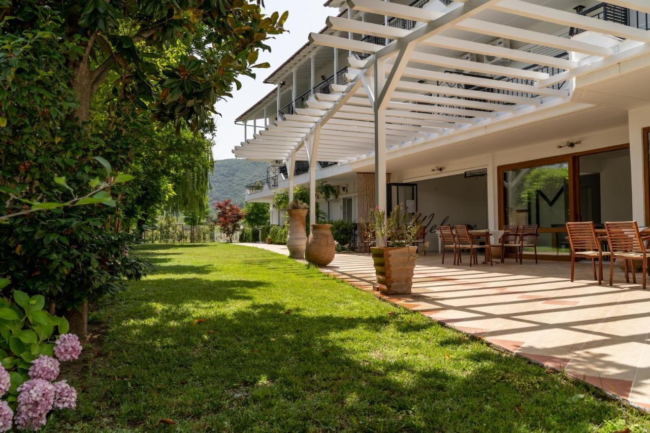 Milies Apartments Ставрос Екстериор снимка