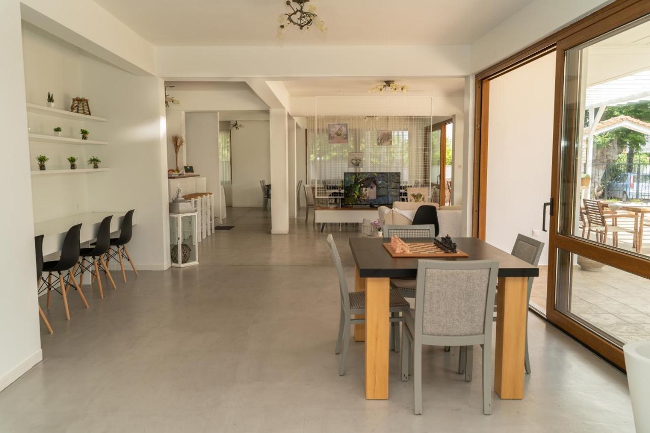 Milies Apartments Ставрос Екстериор снимка
