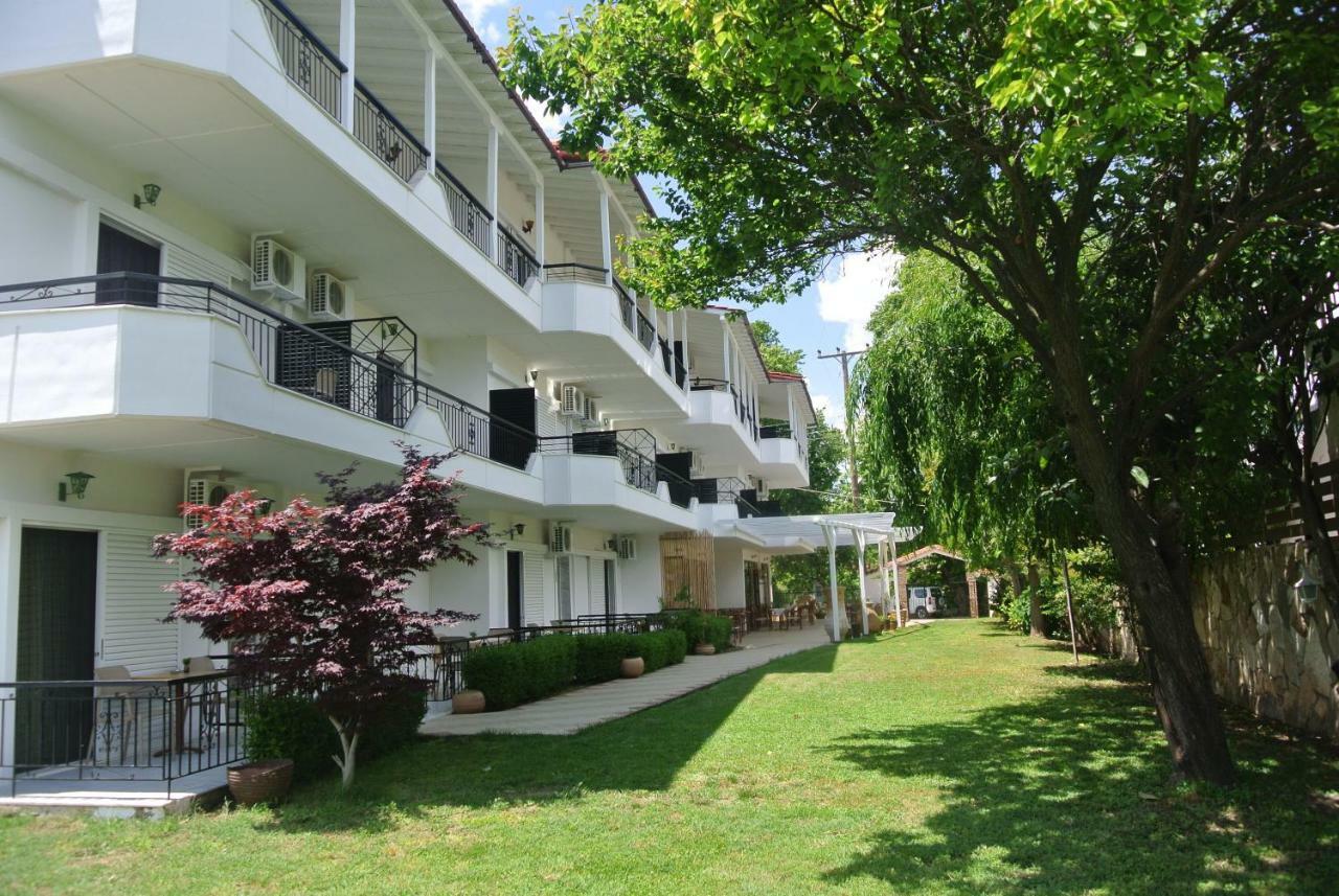 Milies Apartments Ставрос Екстериор снимка